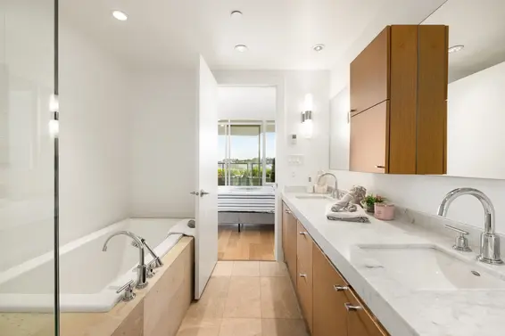 303 866 Arthur Erickson Place, West Vancouver For Sale - image 19