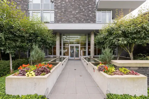 303 866 Arthur Erickson Place, West Vancouver For Sale - image 35