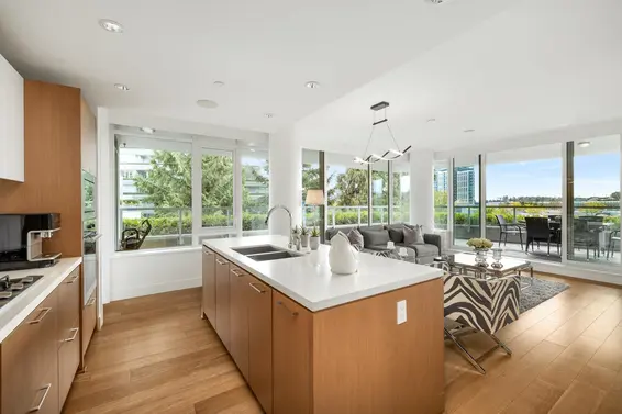 303 866 Arthur Erickson Place, West Vancouver For Sale - image 7