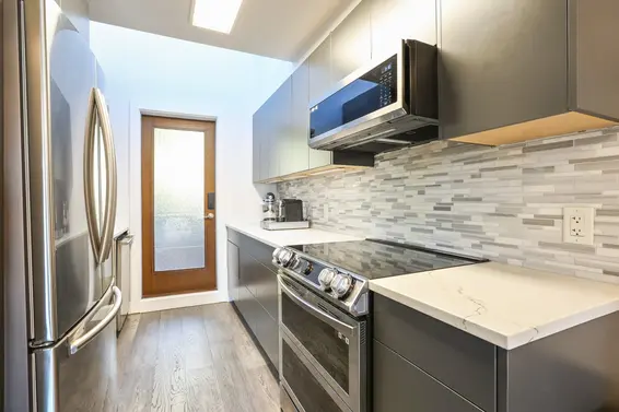 4 215 East 4th Street, North Vancouver For Sale - image 7