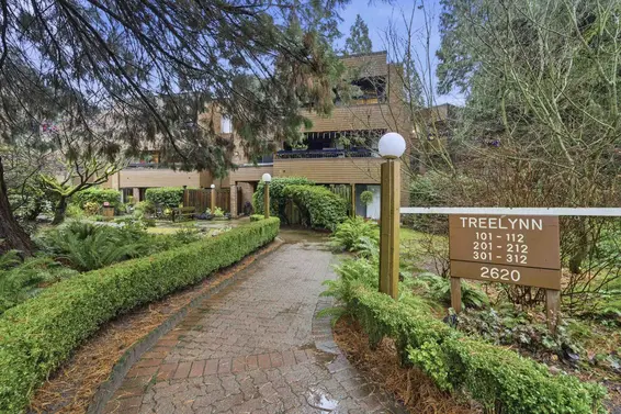 212 2620 Fromme Road, North Vancouver