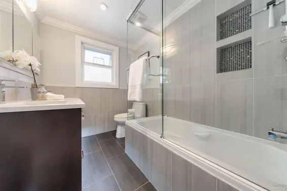 949 Hartford Place, North Vancouver For Sale - image 16