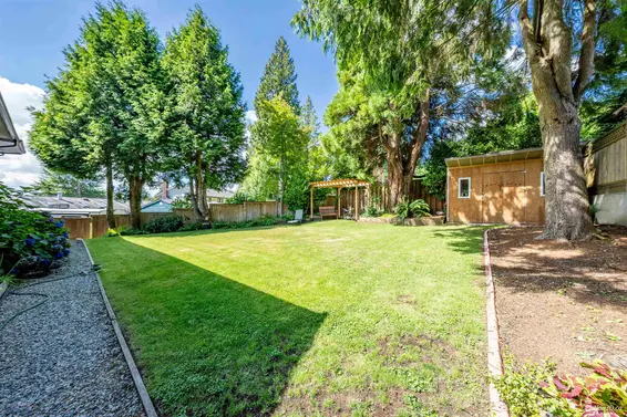 949 Hartford Place, North Vancouver For Sale - image 37
