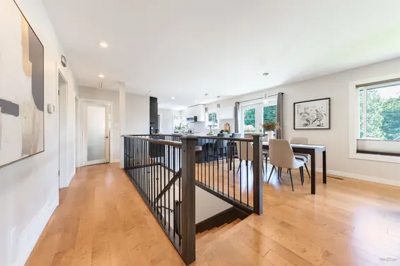 949 Hartford Place, North Vancouver For Sale - image 8