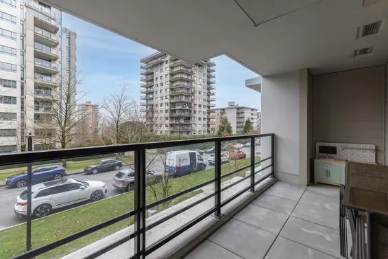 TH5 128 East 8th Street, North Vancouver For Sale - image 25