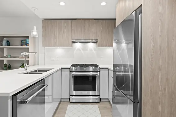 TH5 128 East 8th Street, North Vancouver For Sale - image 7