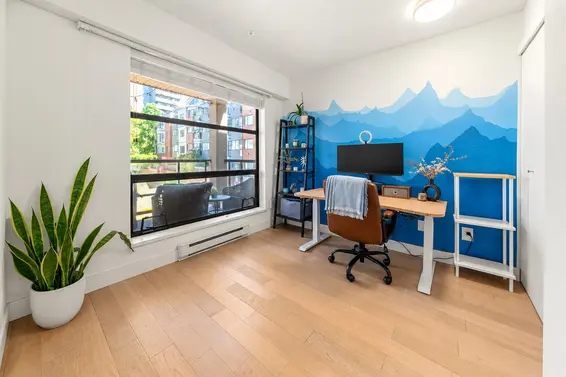 404 124 West 3rd Street, North Vancouver For Sale - image 10