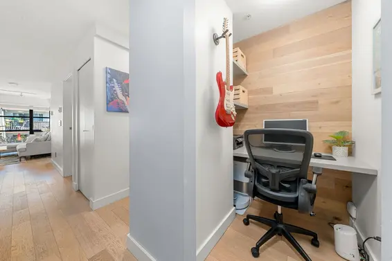 404 124 West 3rd Street, North Vancouver For Sale - image 11