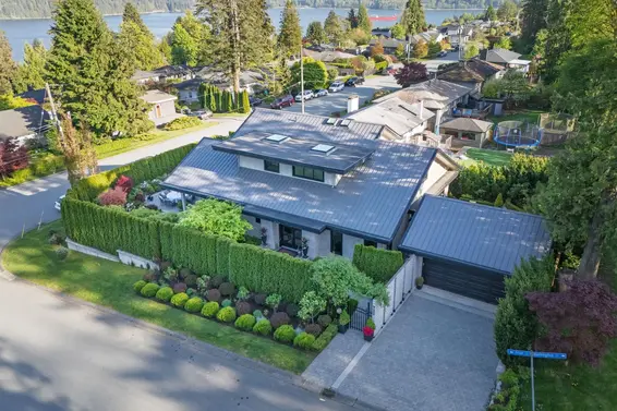 939 Friar Crescent, North Vancouver