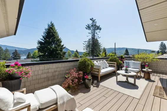 939 Friar Crescent, North Vancouver For Sale - image 21