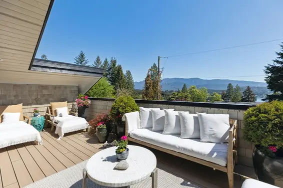 939 Friar Crescent, North Vancouver For Sale - image 22