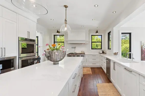 939 Friar Crescent, North Vancouver For Sale - image 5