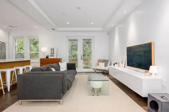 2006 Carson Court, North Vancouver For Sale - image 6
