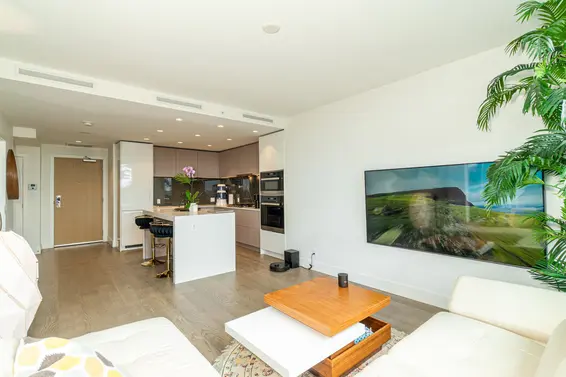 1005 1675 Lions Gate Lane, North Vancouver For Sale - image 2