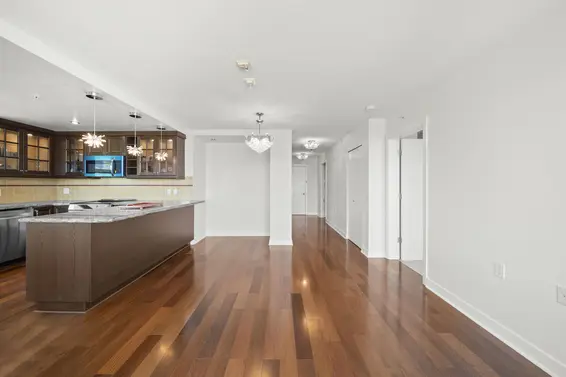 403 121 West 16th Street, North Vancouver For Sale - image 10