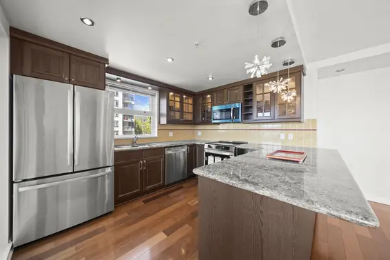 403 121 West 16th Street, North Vancouver For Sale - image 13