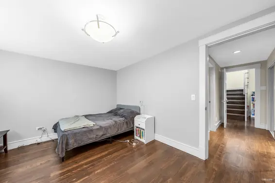 1239 Shavington Street, North Vancouver For Sale - image 25