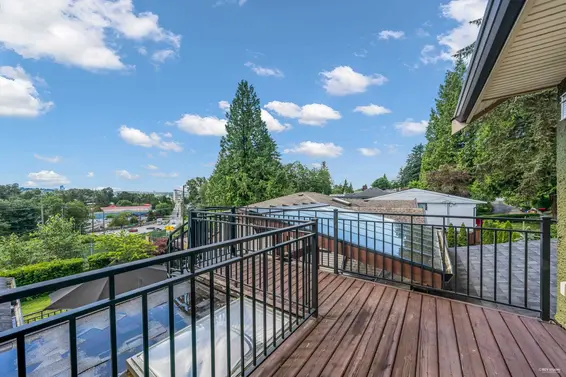 1239 Shavington Street, North Vancouver For Sale - image 5