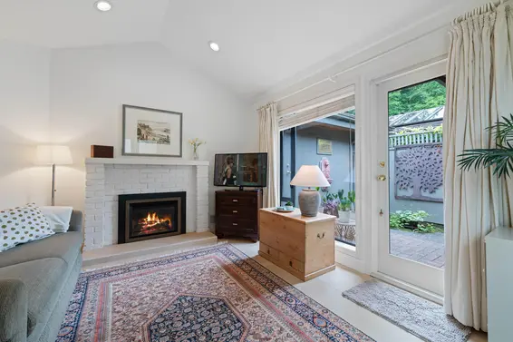 5186 Meadfeild Road, West Vancouver For Sale - image 13