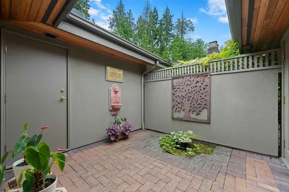 5186 Meadfeild Road, West Vancouver For Sale - image 20
