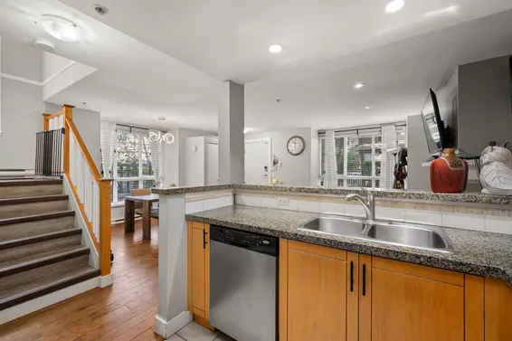 1 1075 Lynn Valley Road, North Vancouver For Sale - image 14