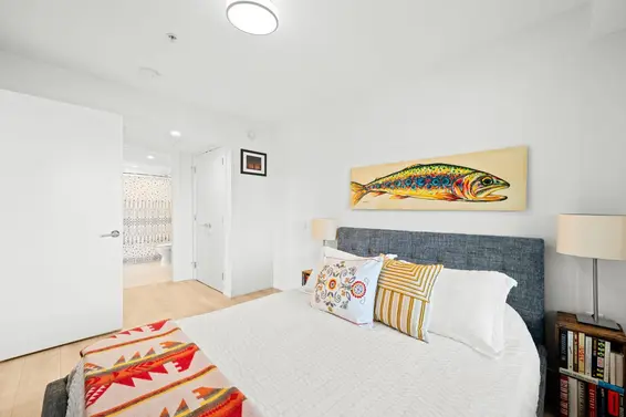 303 1519 Crown Street, North Vancouver For Sale - image 16