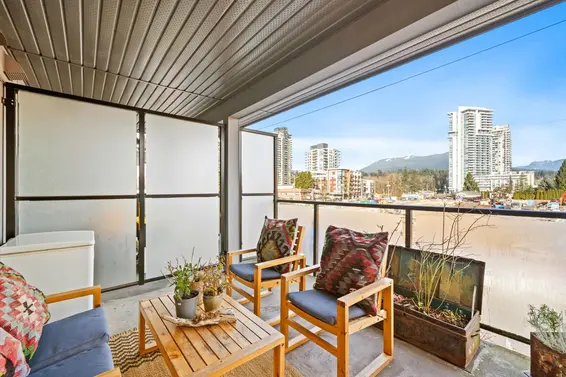 303 1519 Crown Street, North Vancouver For Sale - image 2