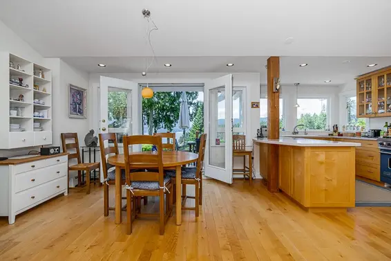6245 Nelson Avenue, West Vancouver For Sale - image 13