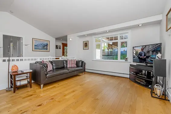 6245 Nelson Avenue, West Vancouver For Sale - image 14