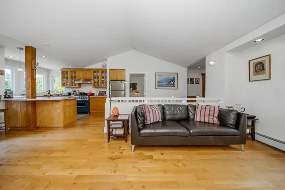 6245 Nelson Avenue, West Vancouver For Sale - image 4