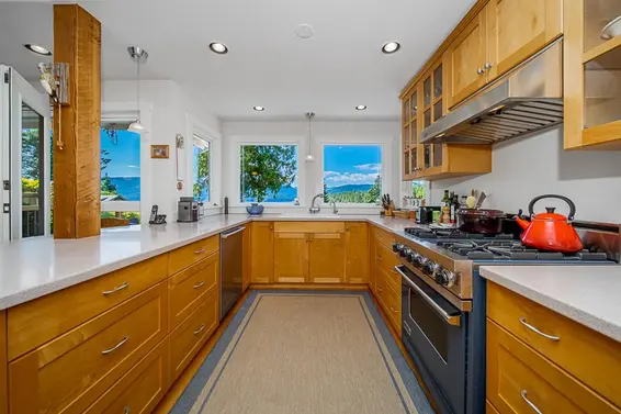 6245 Nelson Avenue, West Vancouver For Sale - image 6