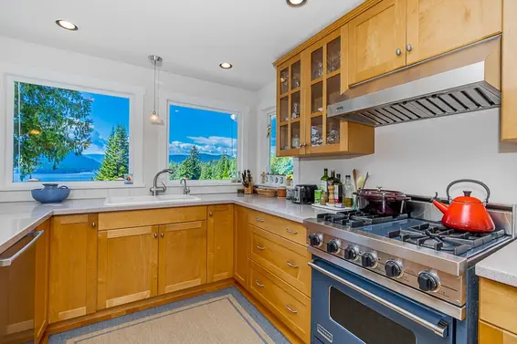 6245 Nelson Avenue, West Vancouver For Sale - image 9