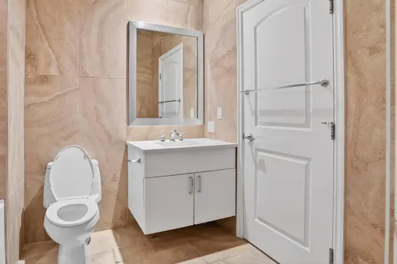 110 175 Victory Ship Way, North Vancouver For Sale - image 15