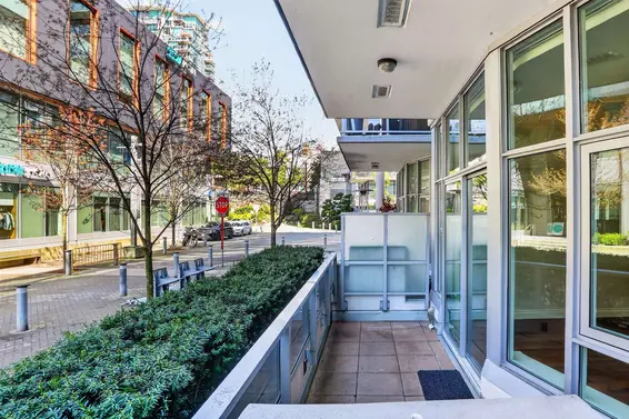 110 175 Victory Ship Way, North Vancouver For Sale - image 21