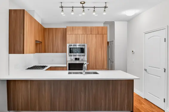 110 175 Victory Ship Way, North Vancouver For Sale - image 6