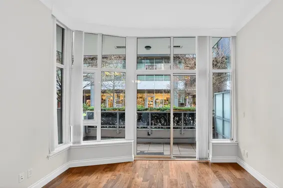 110 175 Victory Ship Way, North Vancouver For Sale - image 8