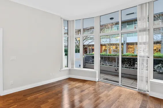 110 175 Victory Ship Way, North Vancouver For Sale - image 9