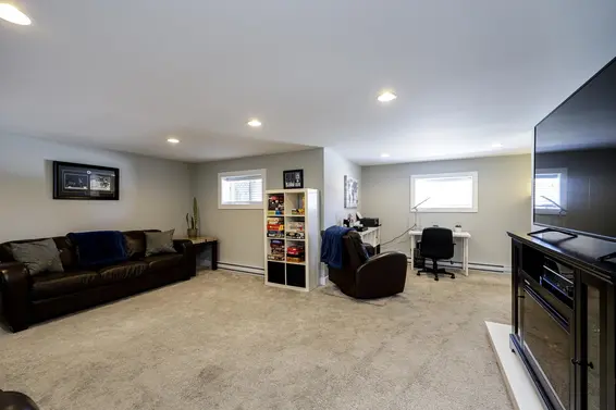 887 East 17th Street, North Vancouver For Sale - image 27