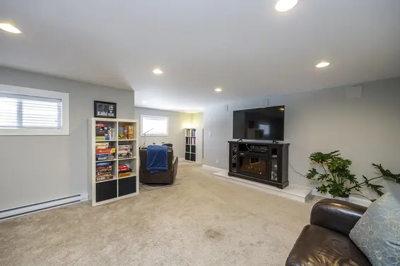 887 East 17th Street, North Vancouver For Sale - image 28