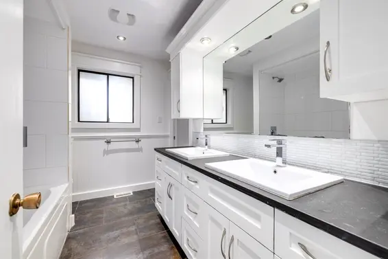 4755 Cove Cliff Road, North Vancouver For Sale - image 19