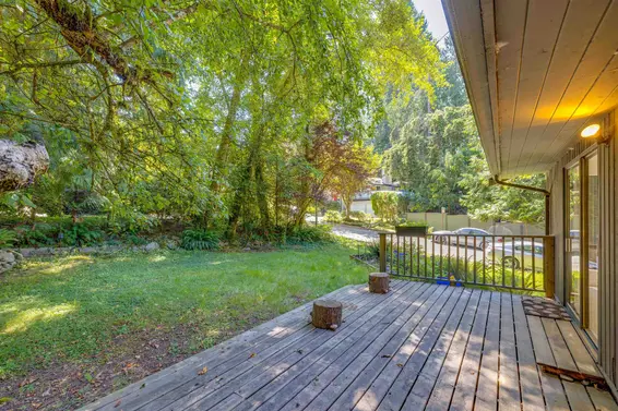 4755 Cove Cliff Road, North Vancouver For Sale - image 27
