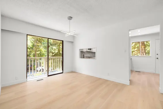 4755 Cove Cliff Road, North Vancouver For Sale - image 7