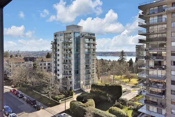 602 108 East 8Th Street, North Vancouver For Sale - image 3
