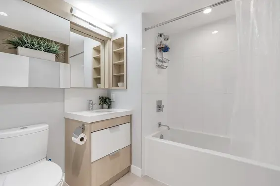 212 111 East 3rd Street, North Vancouver For Sale - image 16