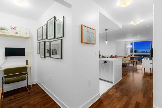 603 160 West 3rd Street, North Vancouver For Sale - image 2