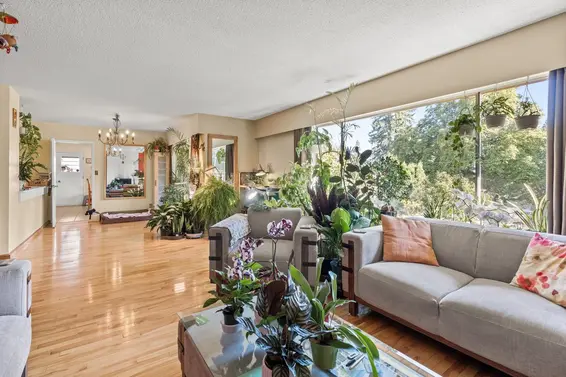 1422 Kilmer Road, North Vancouver For Sale - image 8