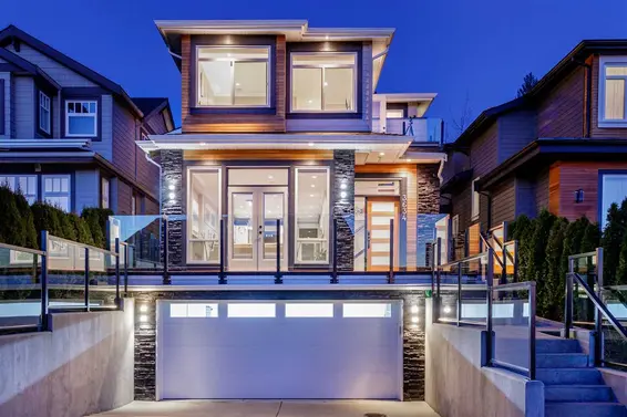 3634 Carnarvon Avenue, North Vancouver