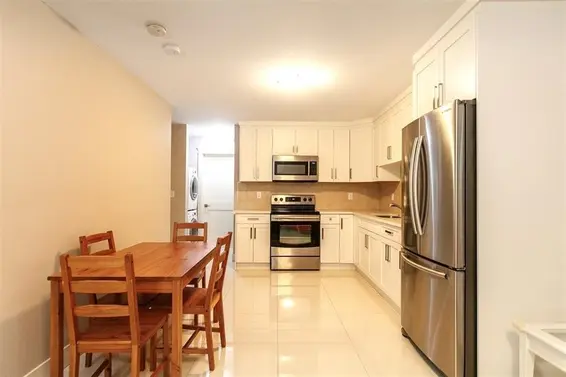 1132 Cloverley Street, North Vancouver For Sale - image 15