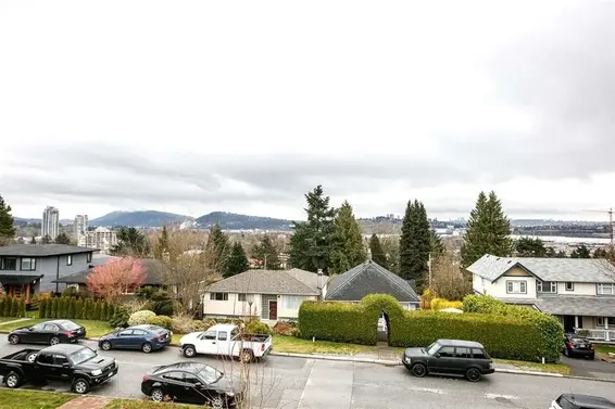 1132 Cloverley Street, North Vancouver For Sale - image 3