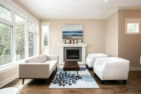 1132 Cloverley Street, North Vancouver For Sale - image 4